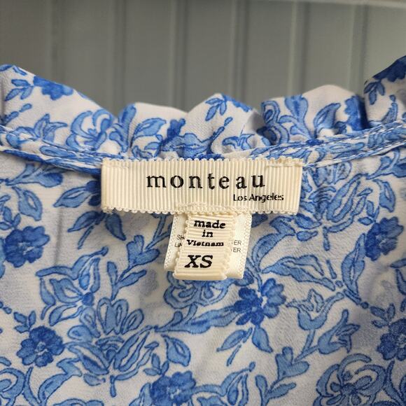 Monteau Blue Floral Print Flutter Sleeve Vneck Dress - Picture 6 of 9